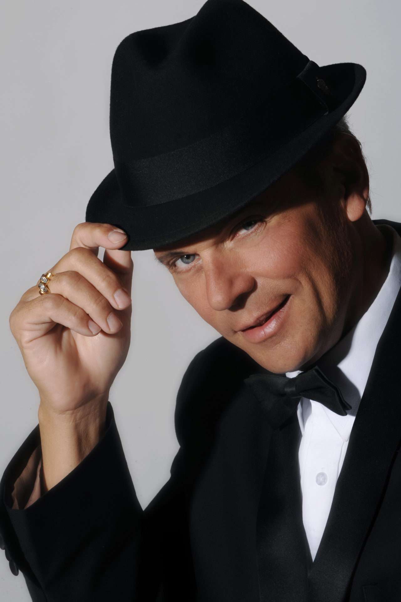 Legends in Concert Robbie Howard as Frank Sinatra Legends in Concert Robbie Howard as Frank Sinatra