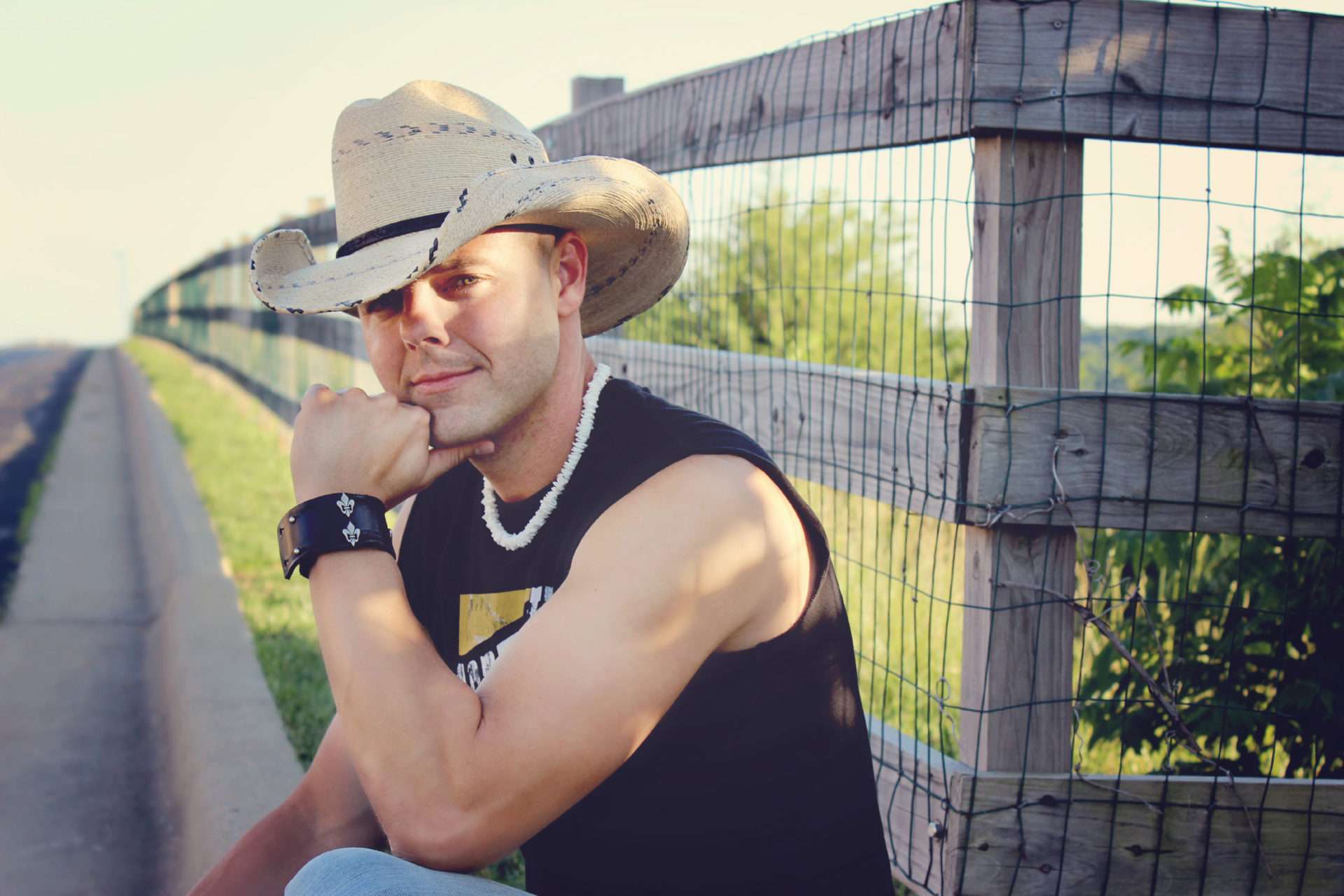 LEGENDS IN CONCERT BRANSON TODD BRADSHAW AS KENNY CHESNEY LEGENDS IN CONCERT BRANSON TODD BRADSHAW AS KENNY CHESNEY