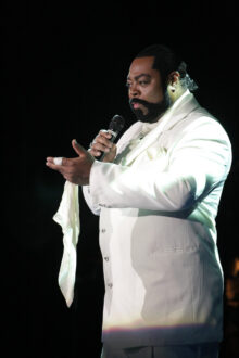 LEGENDS IN CONCERT BARRY WHITE