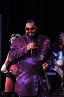LEGENDS IN CONCERT BARRY WHITE