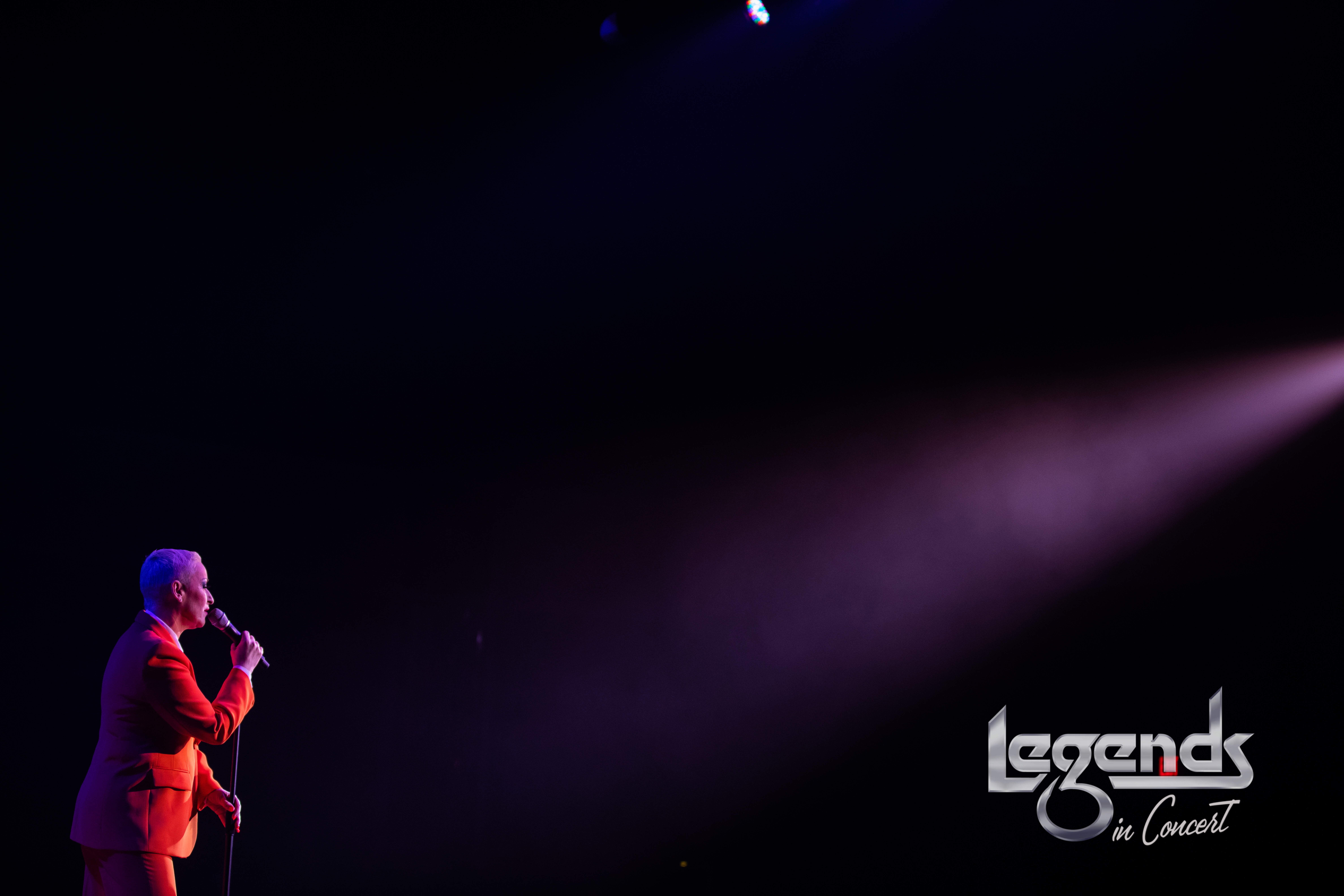 LEGENDS IN CONCERT KATY SETTERFIELD AS ANNIE LENNOX